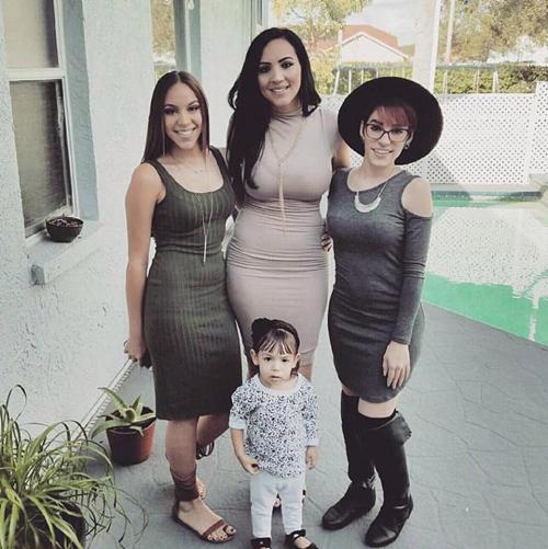 "tien duoc" cua ba ngoai xinh dep bi nhieu trai dang tuoi con tan tinh moi ngay - 5