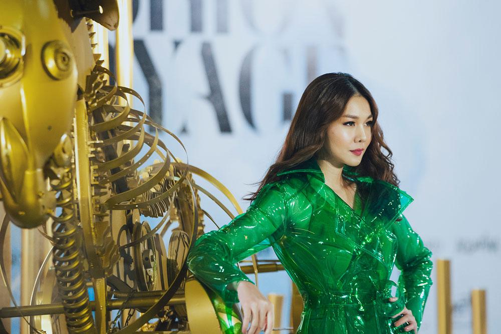 mac troi do mua, thanh hang van lam nu than hoa va me thien nhien day ngoan muc - 2