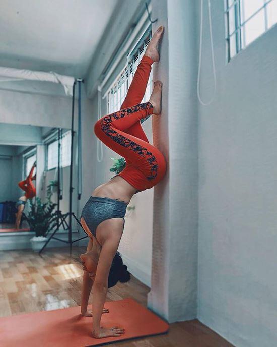 hoc "my nu nam lun sexy nhat showbiz viet" cach cai thien duong cong - 3