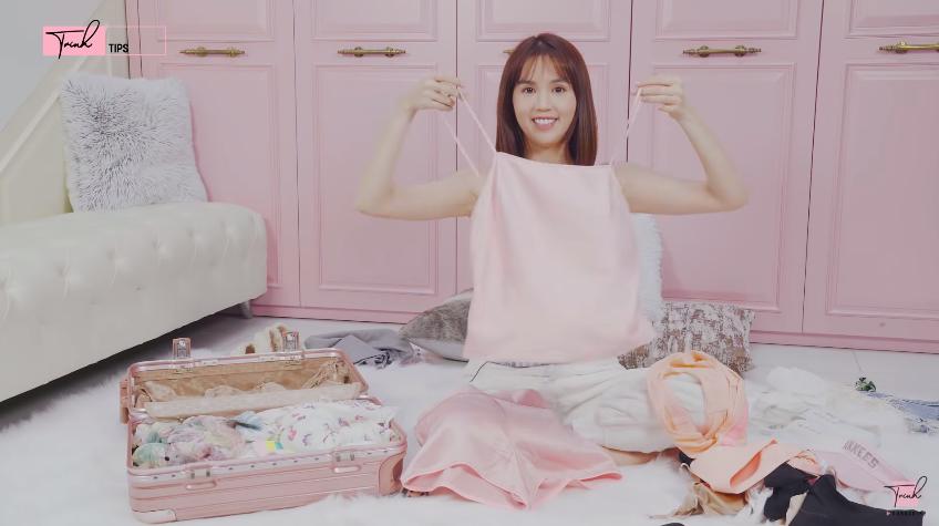 ngoc trinh tiet lo bi quyet xep do di du lich 4 ngay chi trong mot chiec vali 7kg! - 4