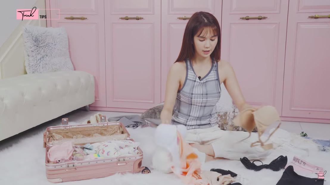 ngoc trinh tiet lo bi quyet xep do di du lich 4 ngay chi trong mot chiec vali 7kg! - 5