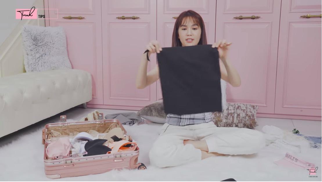 ngoc trinh tiet lo bi quyet xep do di du lich 4 ngay chi trong mot chiec vali 7kg! - 6