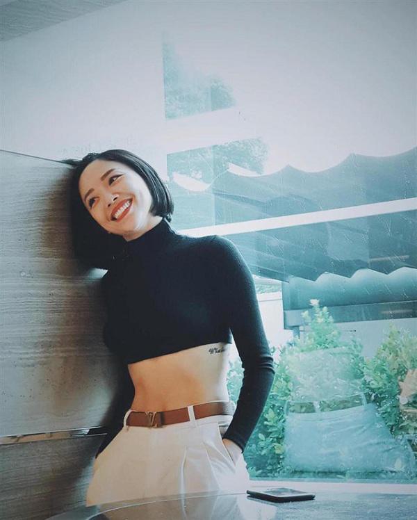 dot nhien xuong toc, cac my nhan hang dau vbiz trong se ra sao? - 5