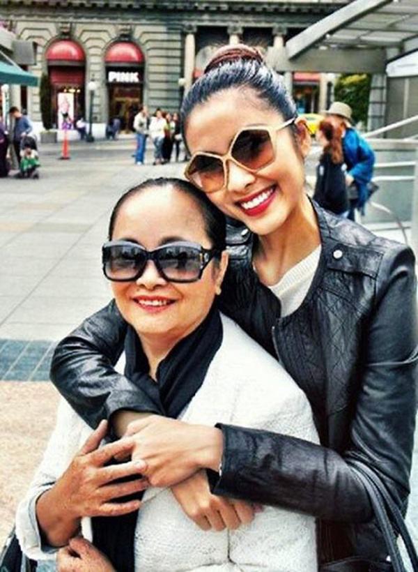 nhin cac ba me nay, bao sao ha tang, ha ho, pham huong lai xung danh "my nhan" den the! - 9