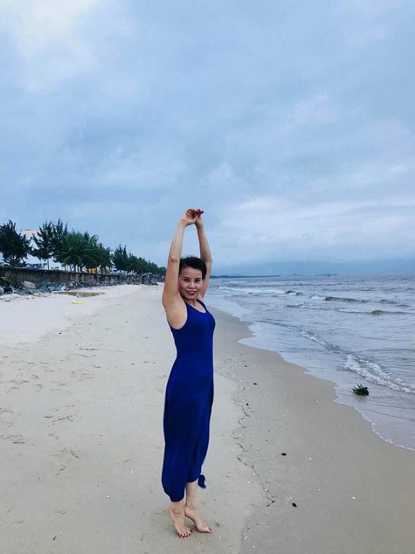 nhin cac ba me nay, bao sao ha tang, ha ho, pham huong lai xung danh "my nhan" den the! - 3