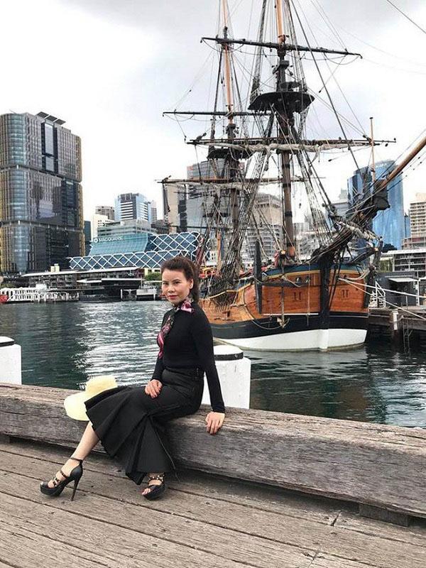 nhin cac ba me nay, bao sao ha tang, ha ho, pham huong lai xung danh "my nhan" den the! - 4