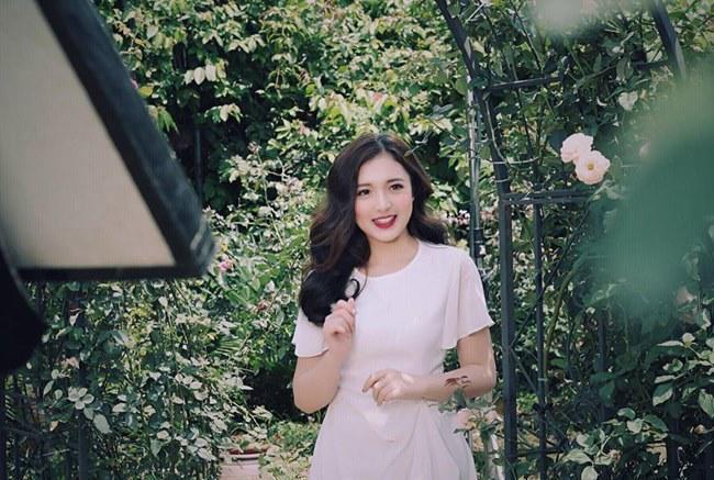 2 mc "em chua 18" cua dai vtv: mat xinh nhu bup be, mac dep mien che - 9