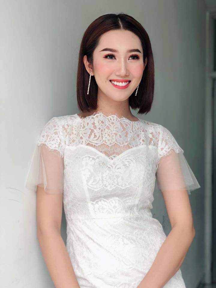 mac sang chanh di danh ghen, thuy ngan (gao nep gao te) khang dinh: "di dau cung phai dep" - 6