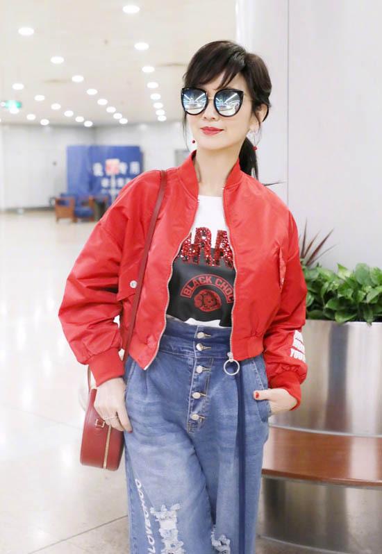 dang thon, mac do nhu gai tre, it nguoi tin nu dien vien nay da gan 70 tuoi! - 13
