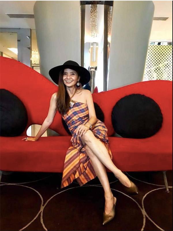 su that ve ve ngoai nuot na cua cu ba 71 tuoi dang lam cong dong mang "day song" - 8