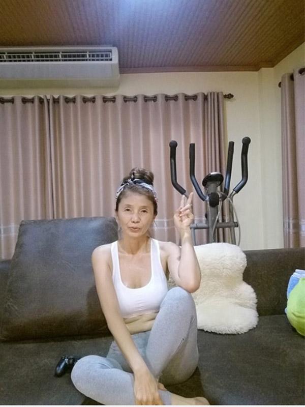 su that ve ve ngoai nuot na cua cu ba 71 tuoi dang lam cong dong mang "day song" - 4