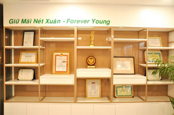 den trung tam chong lao hoa xuan hung lam dep voi gia sieu uu dai trong dip sinh nhat - 7