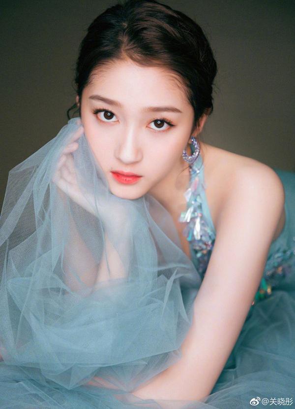 "em gai quoc dan" xu trung dep nhu tien ma chang ton mot xu nho nho nuoc vo gao - 4