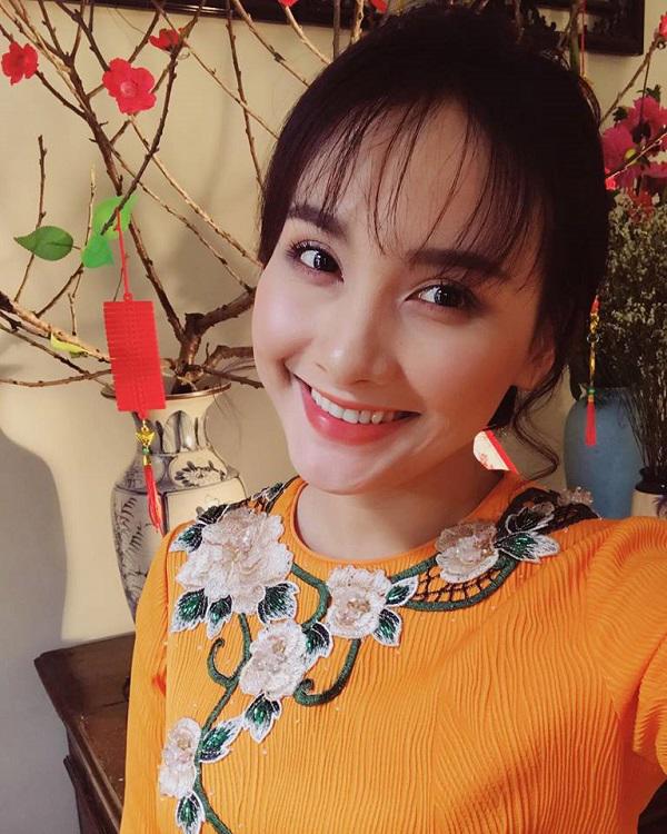 nhan sac ke tam lang, nguoi nua can cua hai "nang dau" bi ghet nhat truyen hinh viet - 6