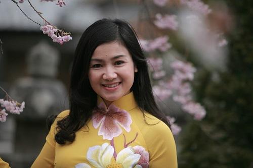 sap 50 tuoi, thu ha "la ngoc canh vang" van tre trung quyen ru it ai bi - 13