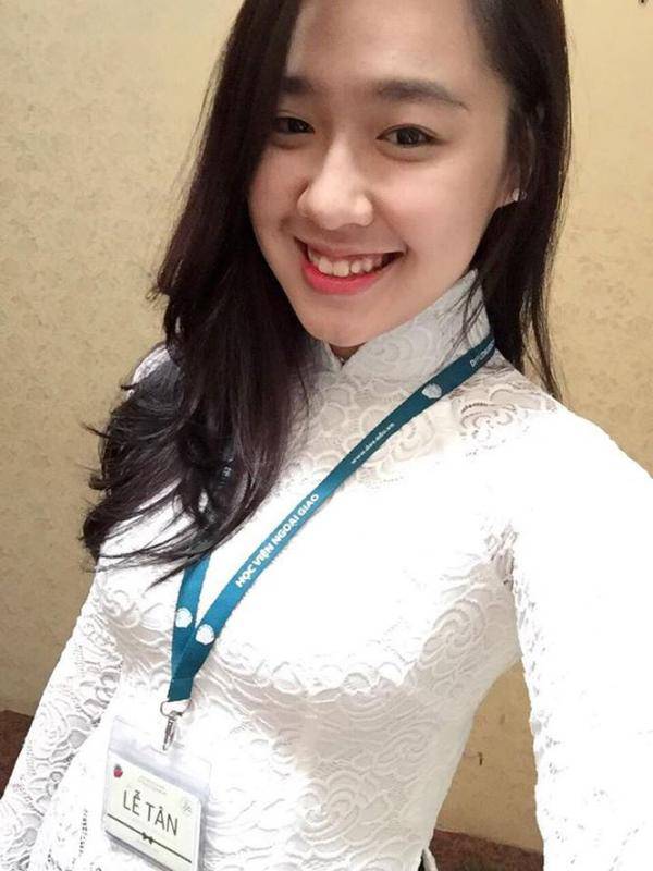 nu sinh duy nhat duoc tang hoa tong thong my: ep can giam 20kg de thi hoa hau - 4