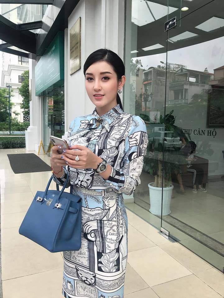 ban tin hoa hau: thi sinh hoa hau vn phia bac don rac van khong ngung dep - 17