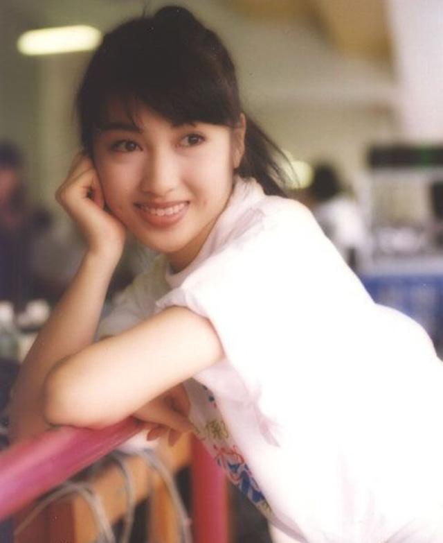 hong kong thap nien 90: thoi dai hoang kim cua nhung nhan sac "khuynh thanh" tvb - 3