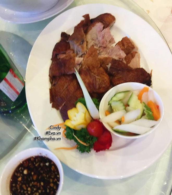 to chuc dam cuoi sang trong nhung tiec dai khach cua a hau tu anh don gian bat ngo - 6