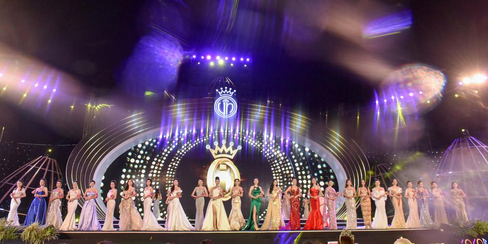 ai nu cua gia dinh toan hoa hau bat ngo bi loai khoi vong chung ket hhvn 2018 - 12