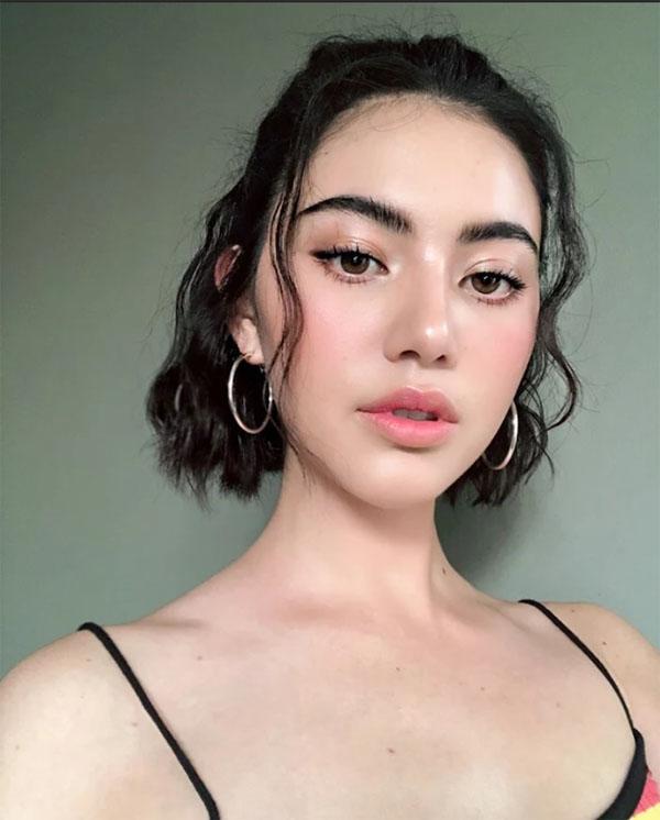 huyen my tong xuyet tong cam xinh nhu nang tho, yaya truong nhi "kem sac" vi bong dau? - 6