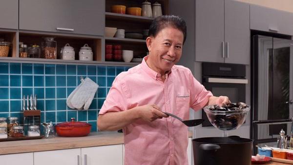 khoi nghiep tu nam 13 chang ai nghi co ngay cau be tro thanh tuong dai am thuc the gioi - 7