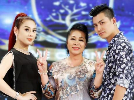 Mẹ chồng ca sĩ chuyển giới Lâm Khánh Chi bất ngờ lộ diện trên truyền hình cùng con dâu