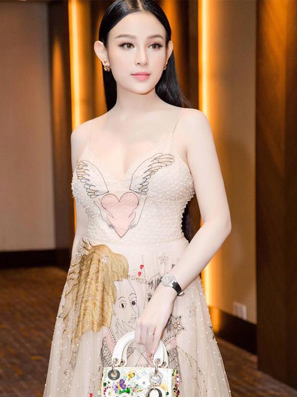 de keo dai sac xuan, me hai con huyen baby khong ngai chia se can canh tiem filler ranh moi - 2