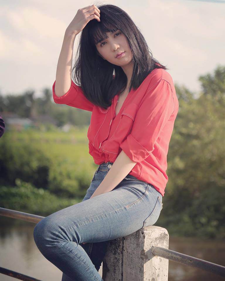 ngoc trinh de vong 1 "boc hoi" vi khong it loi lam khi chon vay ao - 9