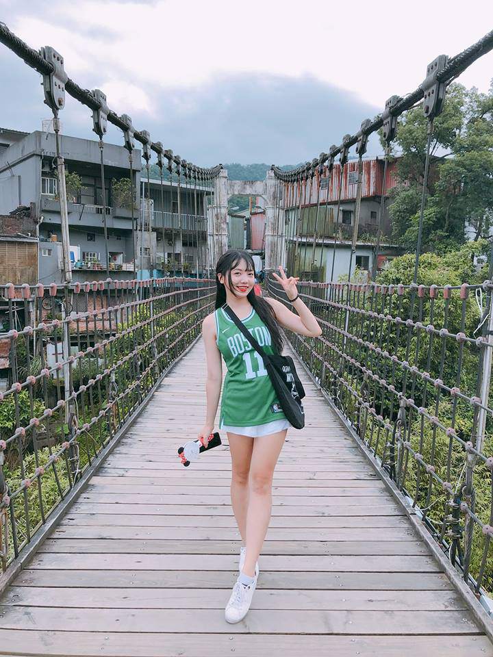 ai ngo nha phuong, hari won, mai phuong thuy, huyen baby lai co em gai sanh dieu the! - 19