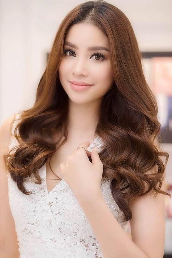 muon xinh dep va noi bat hon, hay nhin cach pham huong trang diem ma hoc tap - 9