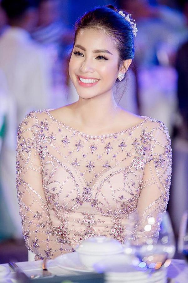 muon xinh dep va noi bat hon, hay nhin cach pham huong trang diem ma hoc tap - 14