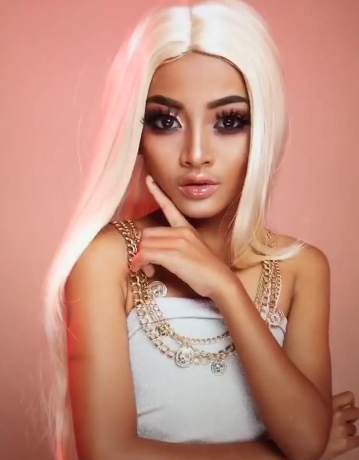 than dong catwalk nhi thai lan lai gay sot voi "lien hoan" tao dang 10 tam dep het 10 - 3