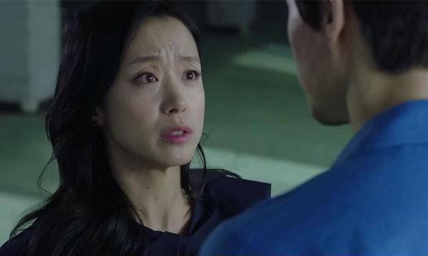 cuop chong nguoi vi nghi anh dep trai, tai gioi, ai ngo gio day toi hoi khong kip - 1