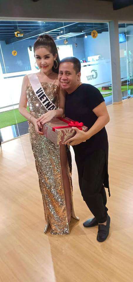 vua duoc khen nhan sac on dinh, le au ngan anh lai lo guong mat... khac la - 6