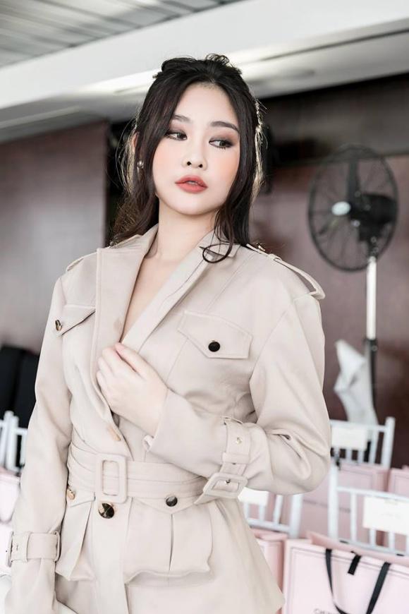 vua duoc khen nhan sac on dinh, le au ngan anh lai lo guong mat... khac la - 1