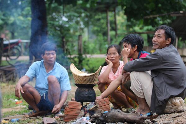 tham hoa vo dap thuy dien o lao: am anh mui xac chet xoc len tan mui - 6