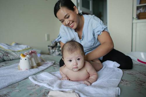 ra ngoai mac dep khong ai bang, o nha cham con, my nhan cung tuyen toang nhu "sen" ca thoi! - 10