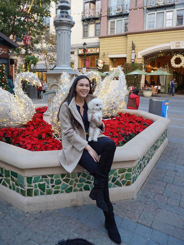 thua huong nhan sac cua me, con gai diem my dep long lay noi xu nguoi - 4