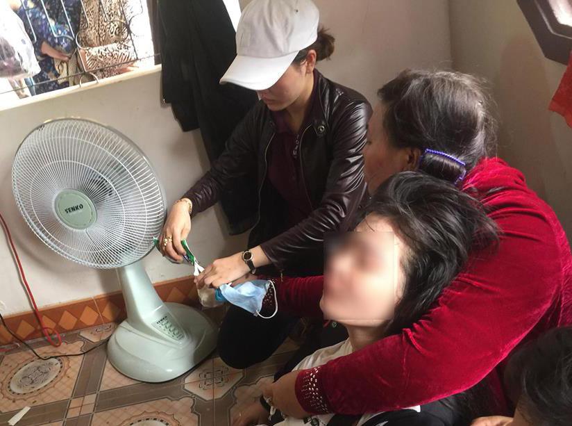 tin tuc 24h: tai nan o quang nam, xe long tieng co dau goi chong “anh oi ve voi em” - 1