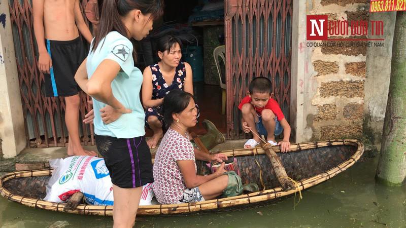 ngoai thanh ha noi khon kho vi nuoc ngap bon be, san sang di doi 14.000 ho dan - 5