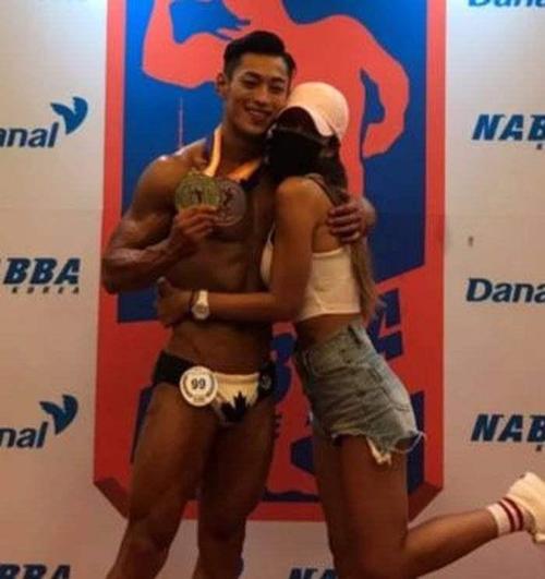 "ba co" han quoc 42 tuỏi dẹp nhu thiéu nũ, duọc bao trai tre theo duỏi - 13