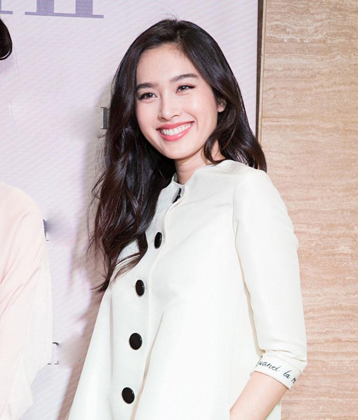 hh ky duyen va bich phuong dung hang mau son cam, "danh bat" nang tho xu hue - 10