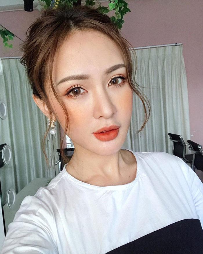 hh ky duyen va bich phuong dung hang mau son cam, "danh bat" nang tho xu hue - 6