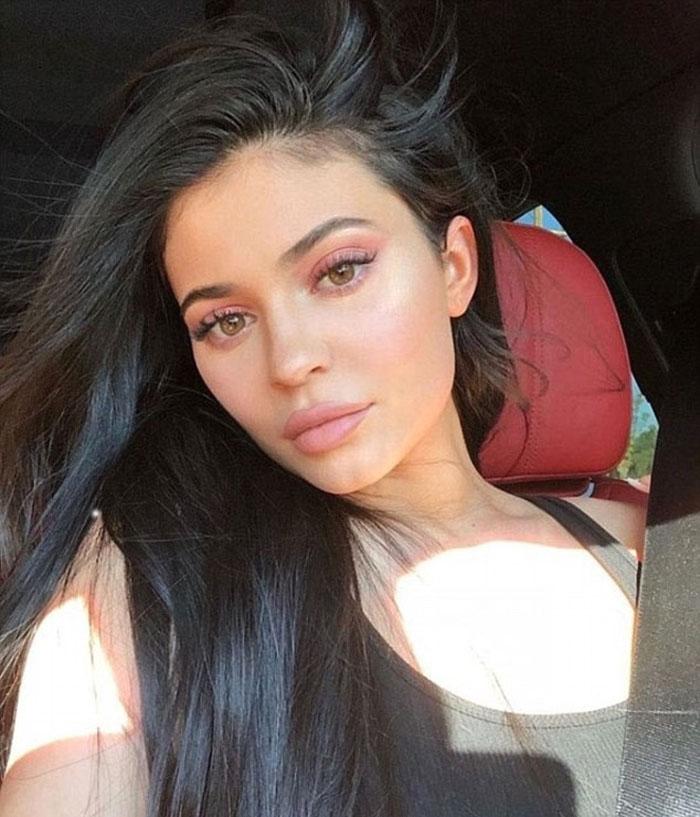 hh ky duyen va bich phuong dung hang mau son cam, "danh bat" nang tho xu hue - 7