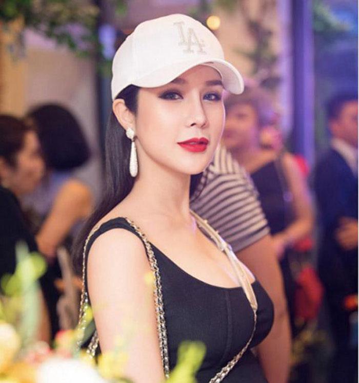 hh ky duyen va bich phuong dung hang mau son cam, "danh bat" nang tho xu hue - 5