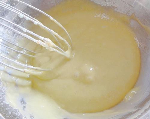 Cách làm bánh bông lan trứng muối mềm thơm, ngon ngậy, ăn là mê - 10