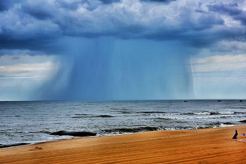 "diem bao" nguy hiem tu dam may nhin hung du nhu voi rong o ba ria-vung tau - 1