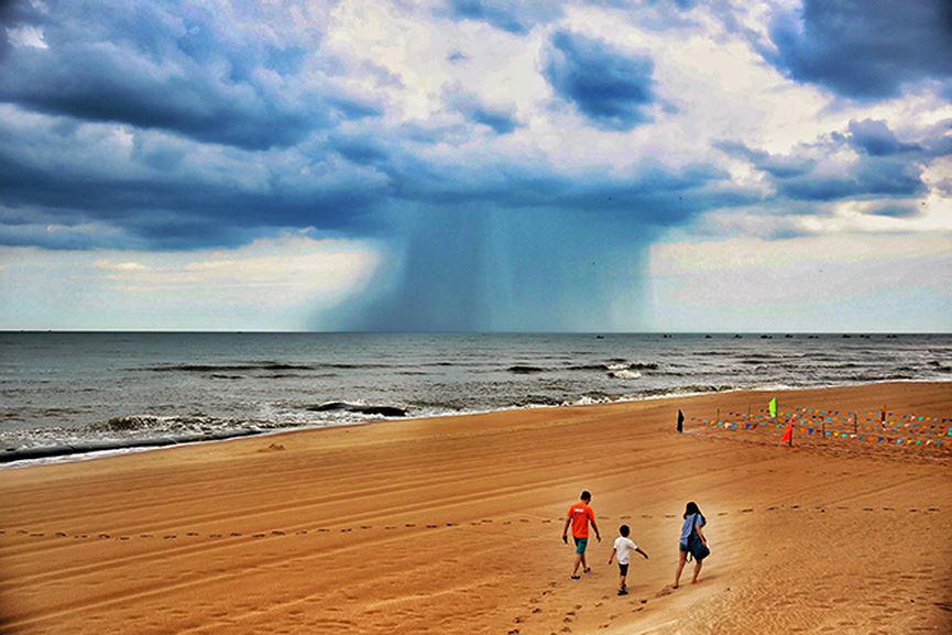 "diem bao" nguy hiem tu dam may nhin hung du nhu voi rong o ba ria-vung tau - 2