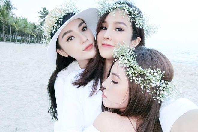 mang xa hoi hot nhat co 3 hoi my nu nay, choi voi nhau nhieu qua nen... giong nhau? - 1